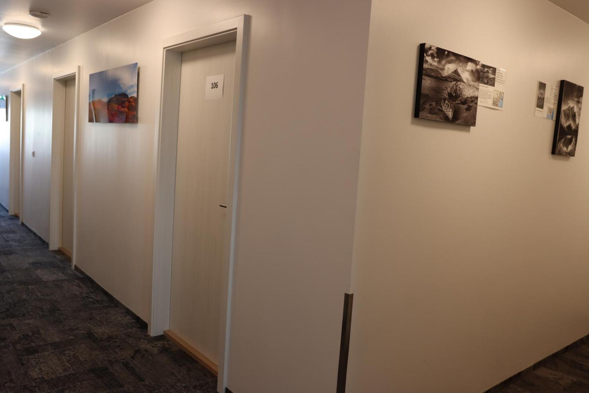Hoefn Hostel Exterior photo